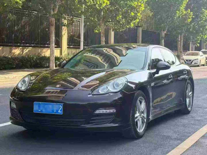 郑州12年保时捷帕拉梅拉3