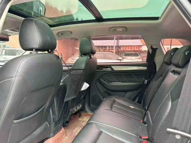 淄博19年荣威RX56