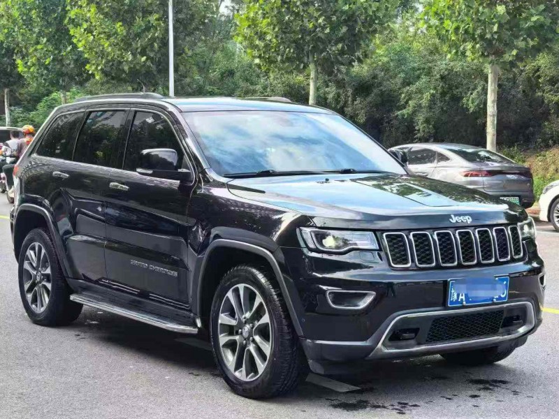 郑州19年Jeep大切诺基3