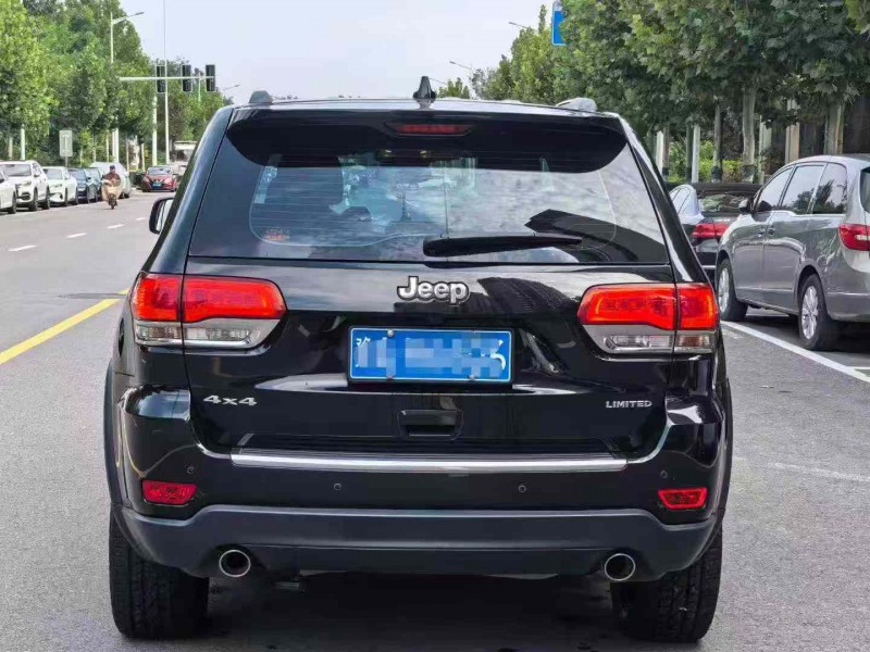 郑州19年Jeep大切诺基7