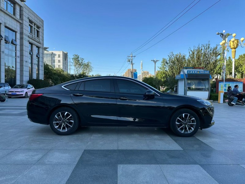 枣庄23年红旗H57