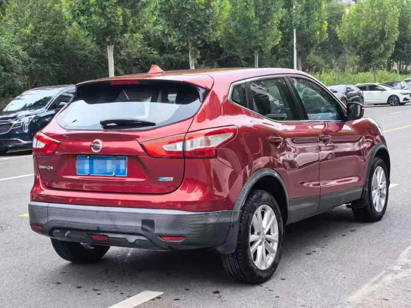 郑州17年日产逍客8