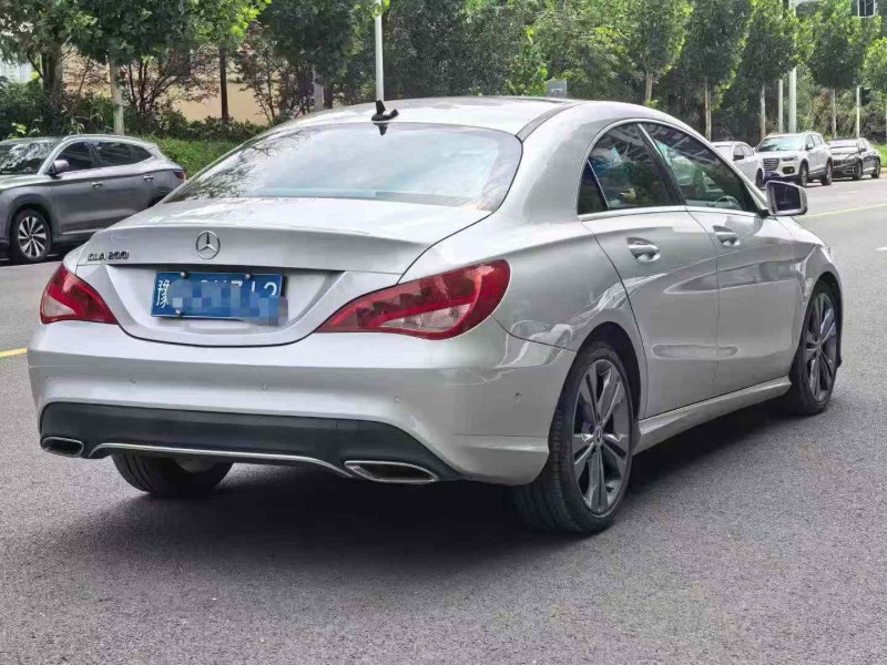 郑州18年奔驰CLA4