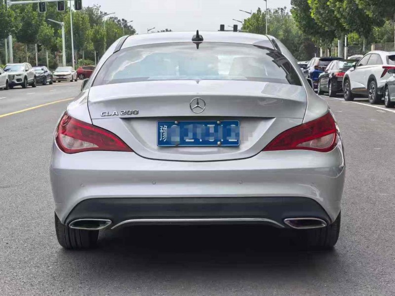 郑州18年奔驰CLA9