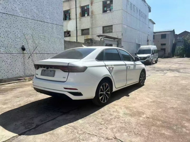 宁波24年吉利帝豪4