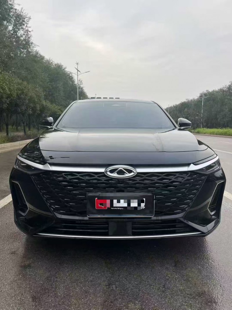 枣庄25年奇瑞艾瑞泽1