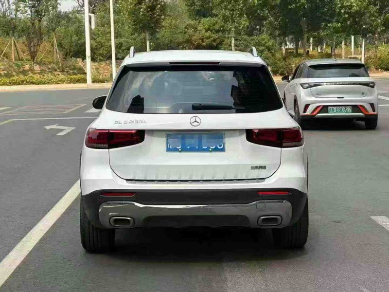 郑州20年奔驰GLB9