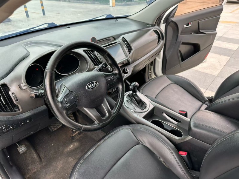 枣庄16年起亚智跑4