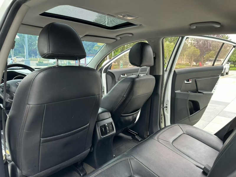 枣庄16年起亚智跑5