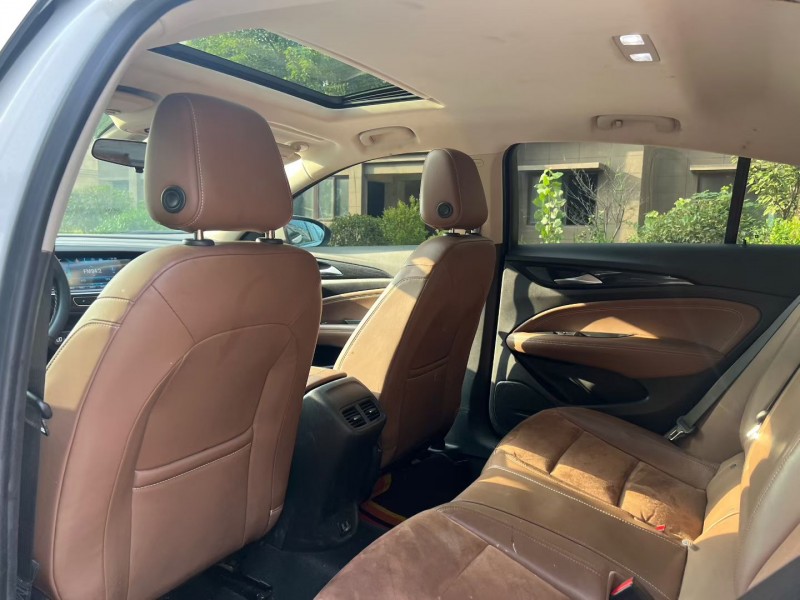 徐州20年别克君威5