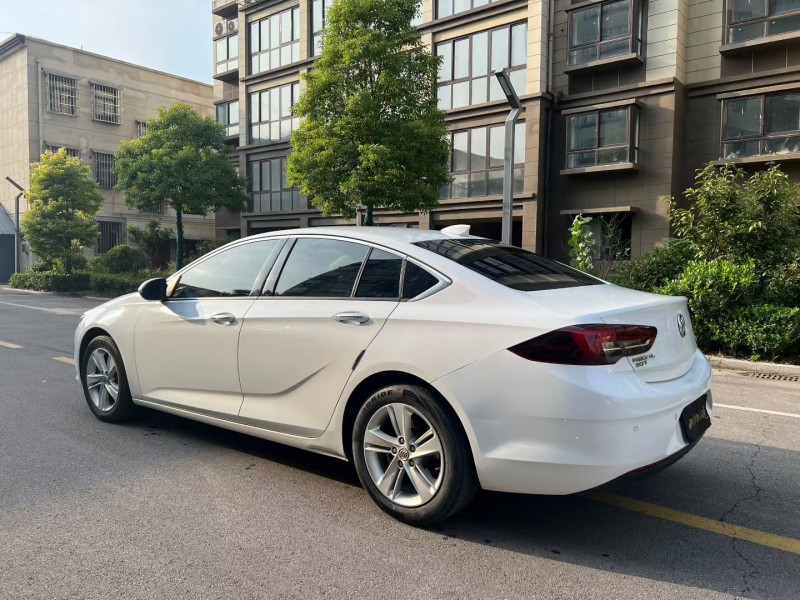 徐州20年别克君威6