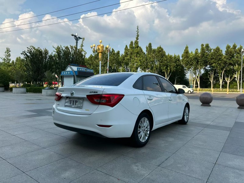 枣庄17年别克英朗GT8