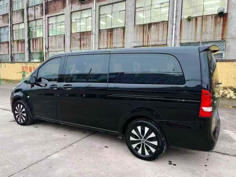 枣庄23年奔驰威霆7