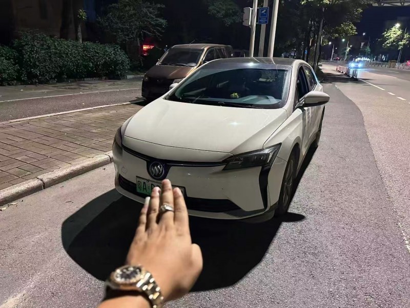 肇庆24年别克微蓝1