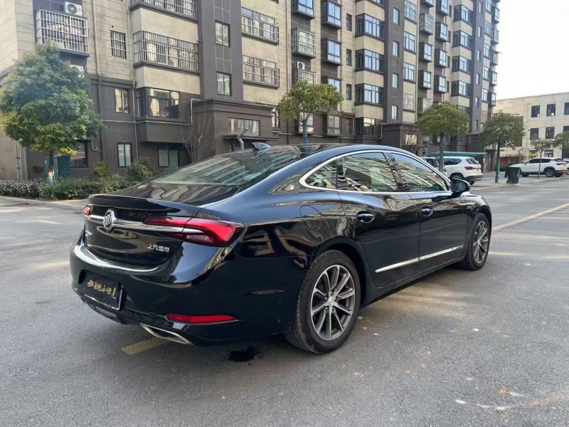 徐州20年别克君越8