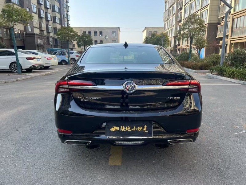 徐州20年别克君越9