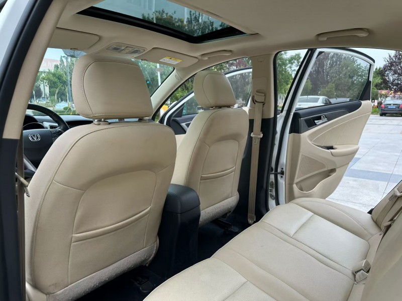 枣庄18年长安汽车逸动5