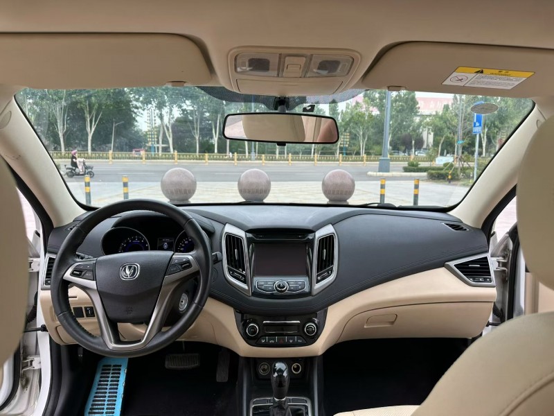 枣庄18年长安汽车逸动6