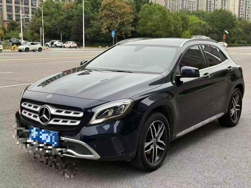 蚌埠17年奔驰GLA3