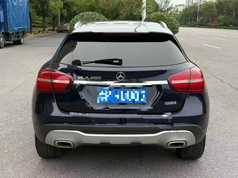 蚌埠17年奔驰GLA9