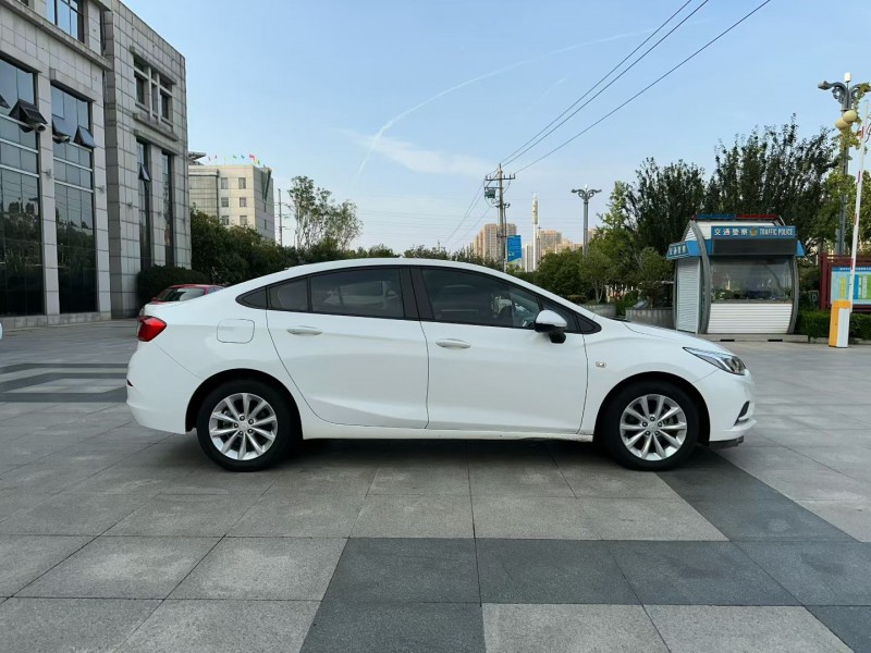 枣庄17年雪佛兰科鲁兹7