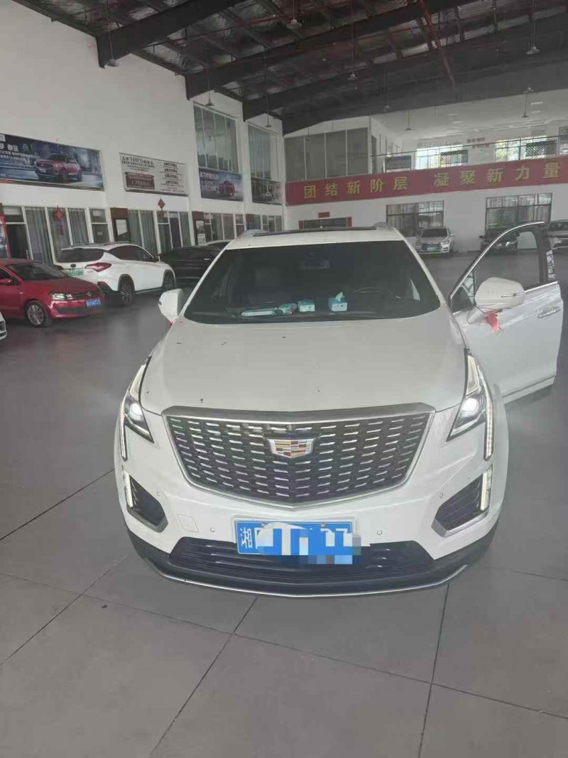 常德21年凯迪拉克XT51