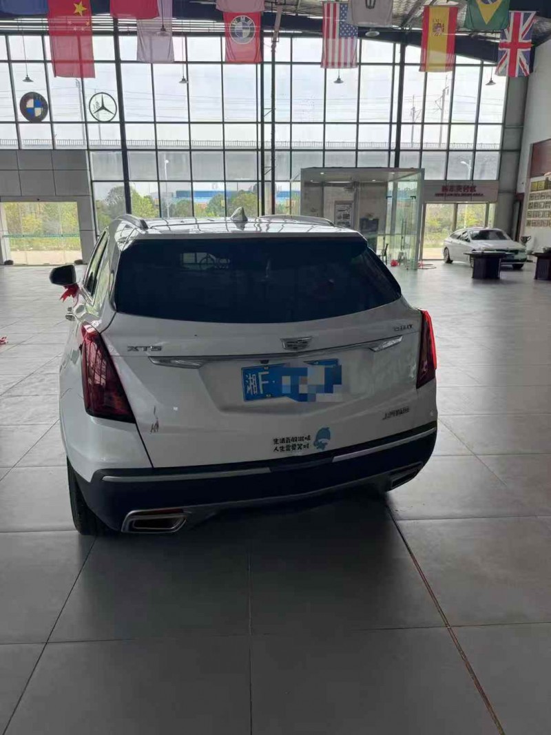 常德21年凯迪拉克XT54