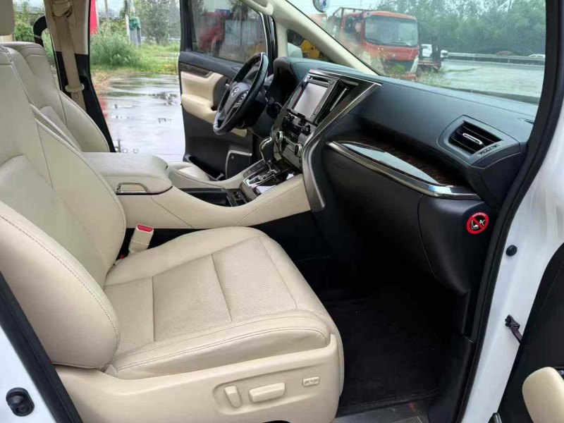 徐州18年丰田埃尔法6