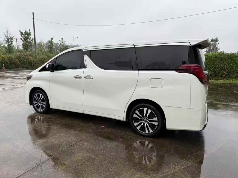 徐州18年丰田埃尔法8