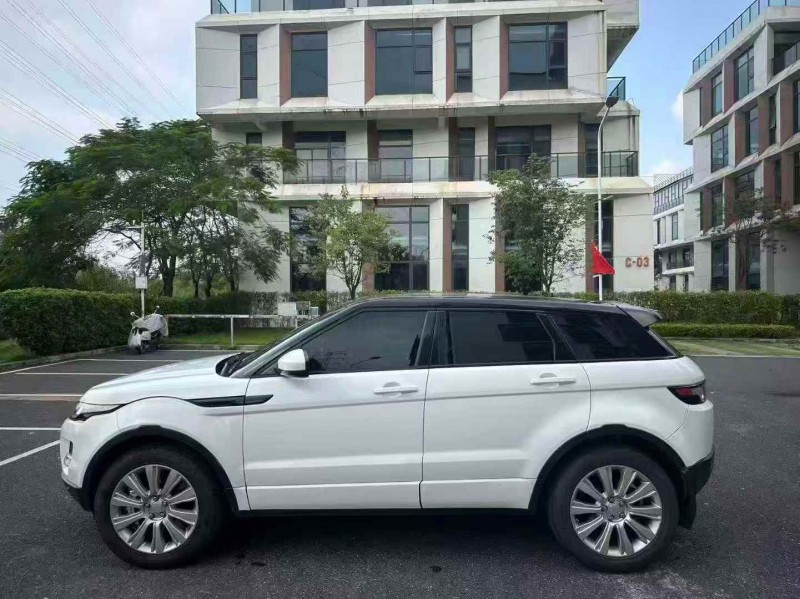 广州16年路虎极光2