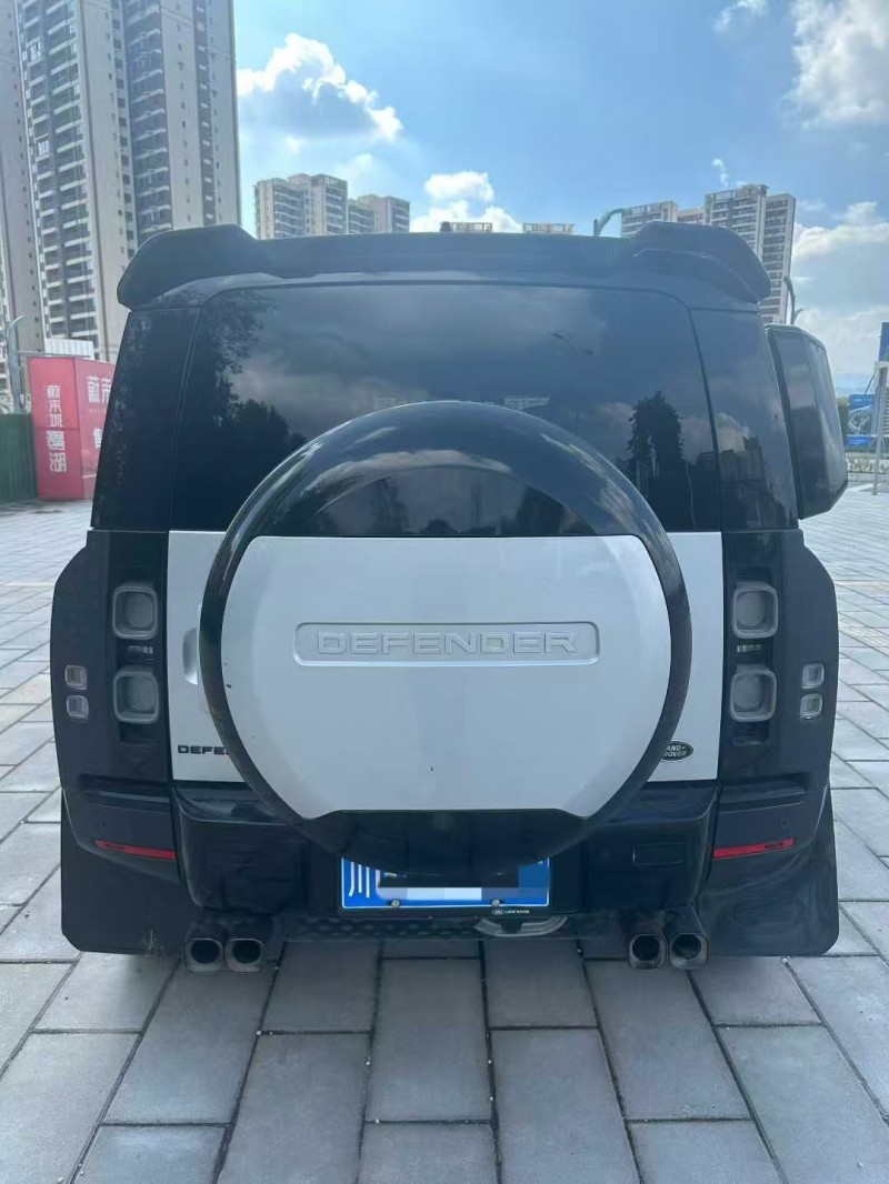 绵阳23年路虎卫士8