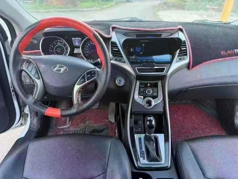 三明17年现代朗动4