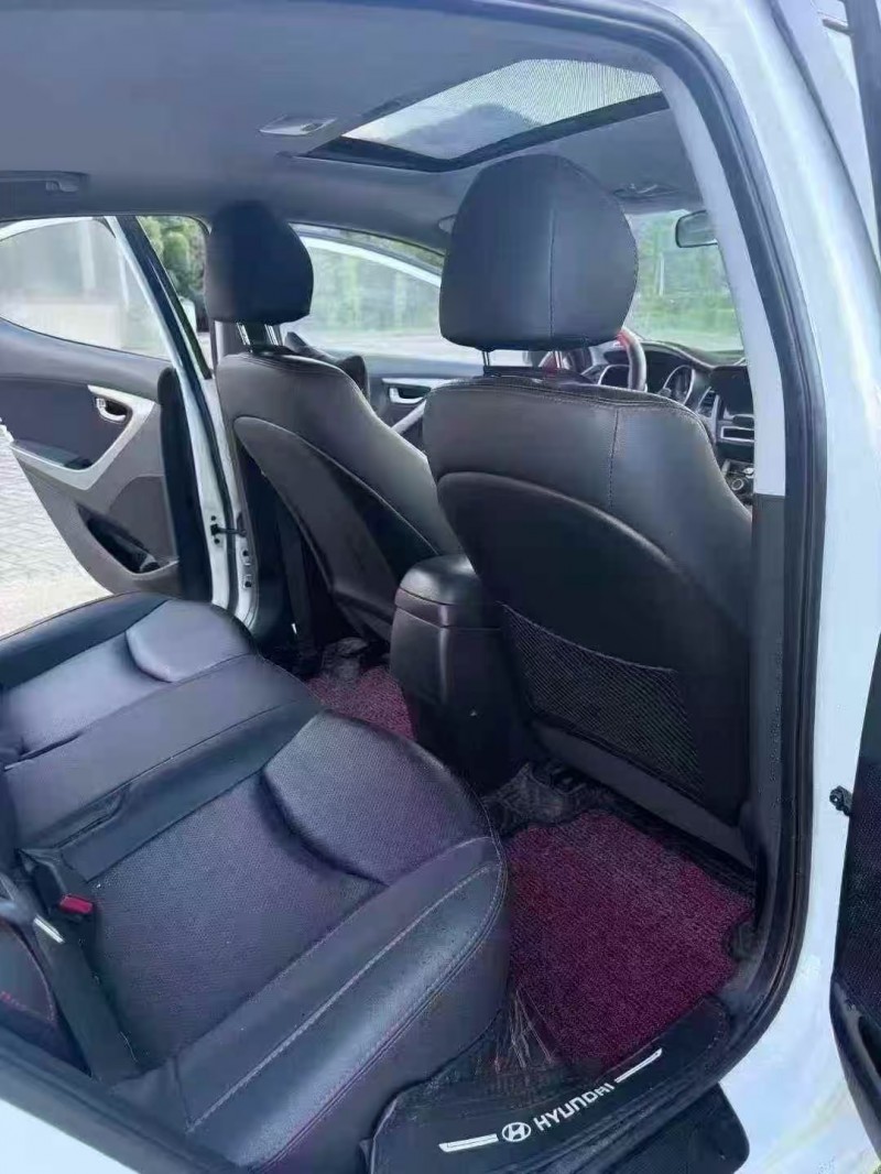 三明17年现代朗动5