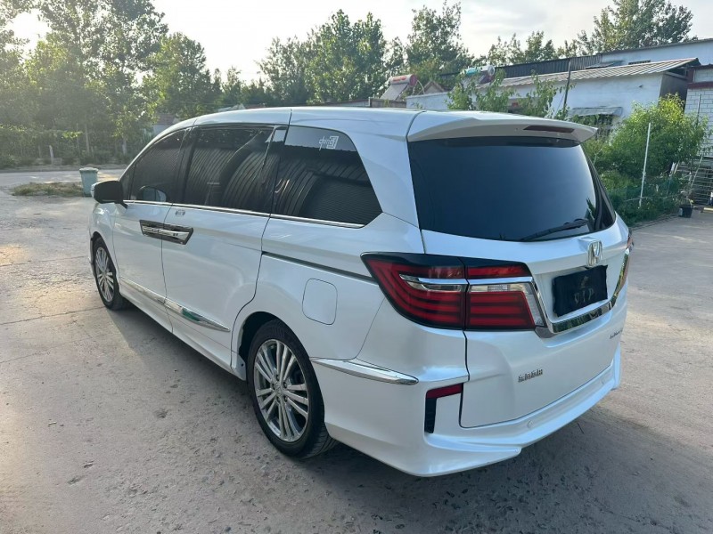 徐州19年本田艾力绅8