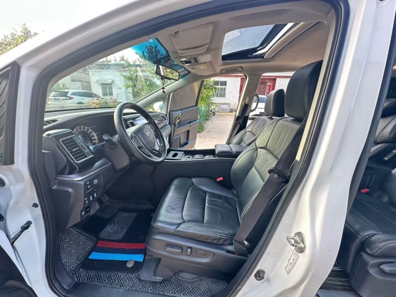 徐州19年本田艾力绅10