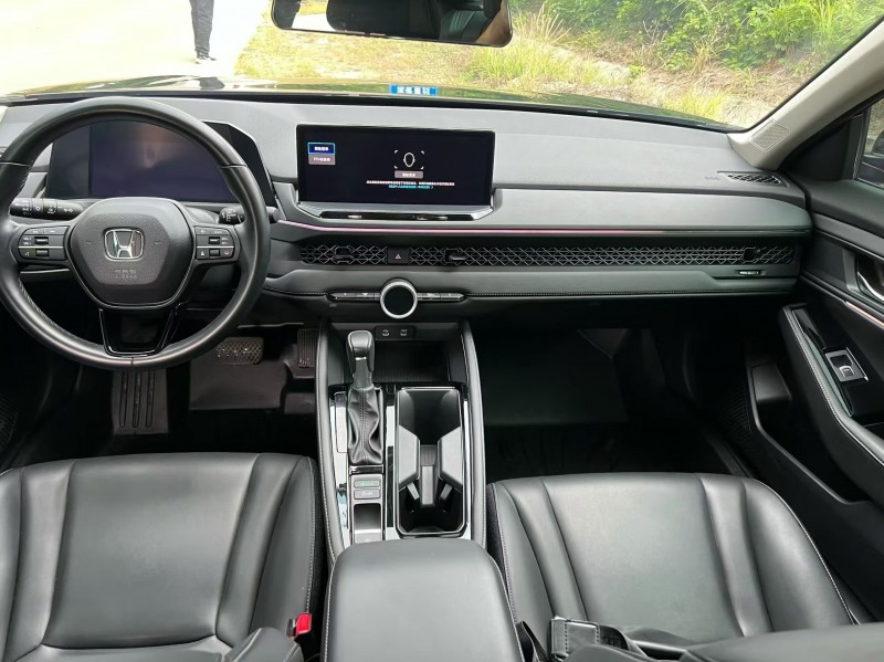 桂林23年本田雅阁4