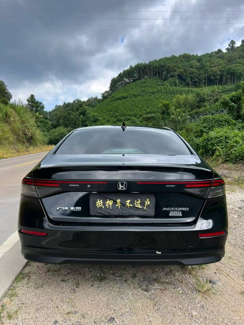 桂林23年本田雅阁8