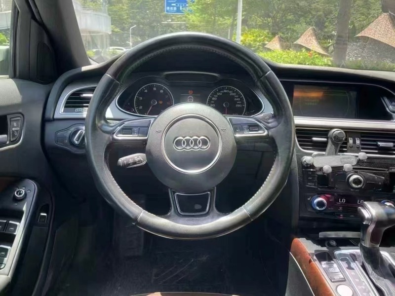 深圳16年奥迪A4L7