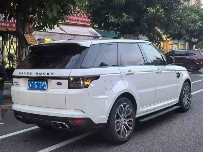 三明14年路虎揽胜运动9
