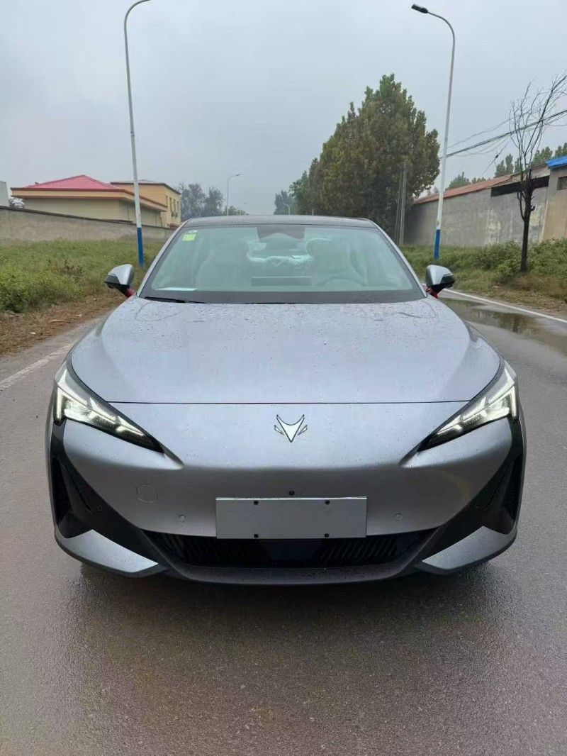 唐山25年极狐汽车阿尔法1