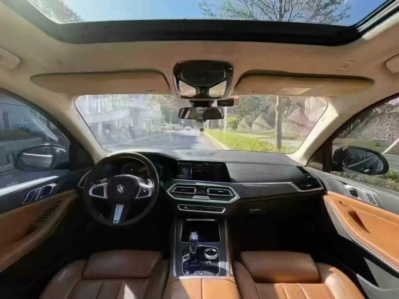 深圳19年宝马X57