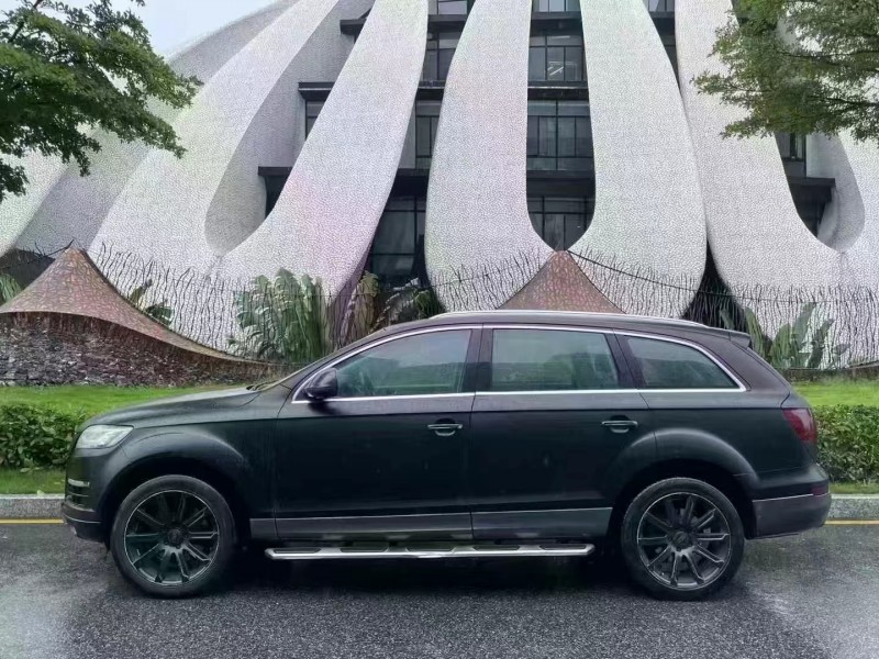 深圳10年奥迪Q78