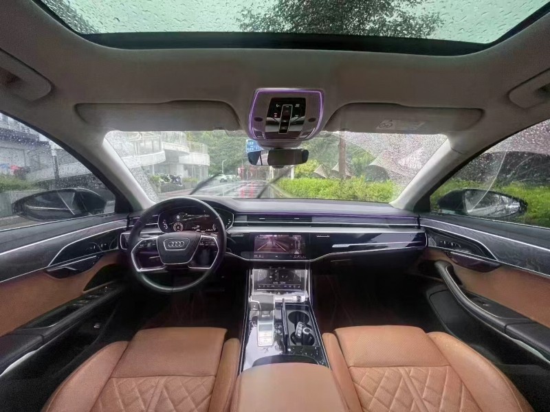 深圳24年奥迪A8L4