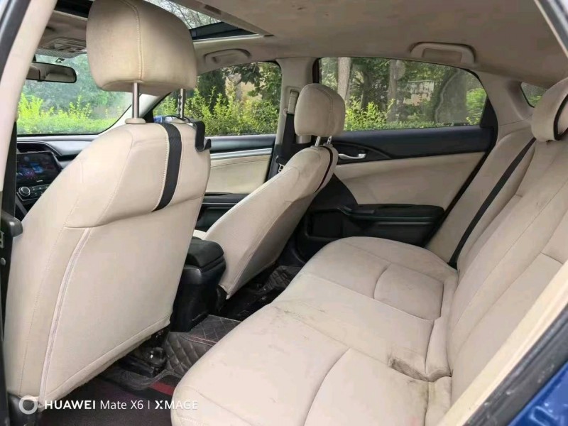 济南17年本田思域9