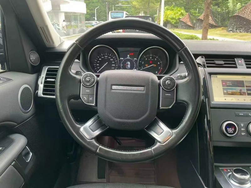 深圳18年路虎发现7