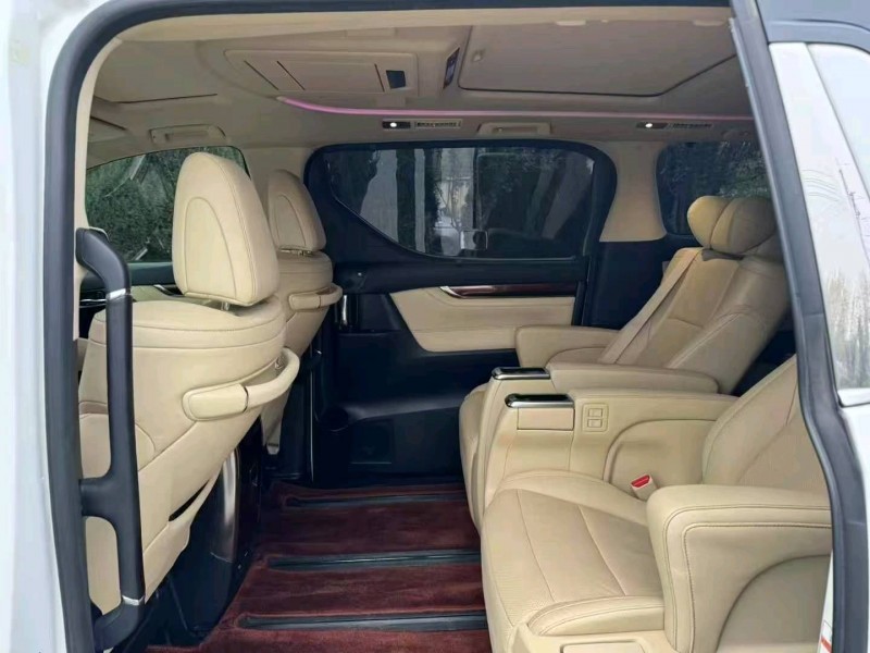 滨州17年丰田埃尔法8