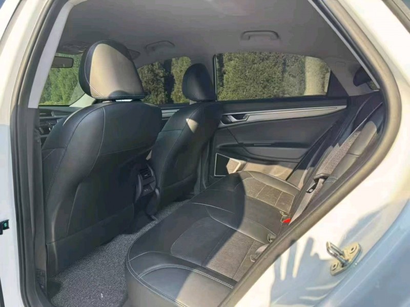 滨州24年吉利帝豪9