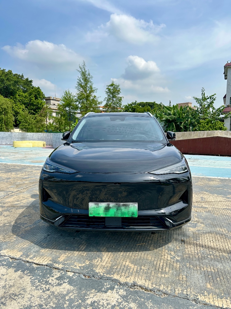 佛山25年吉利银河1