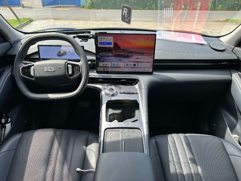 佛山25年吉利银河4