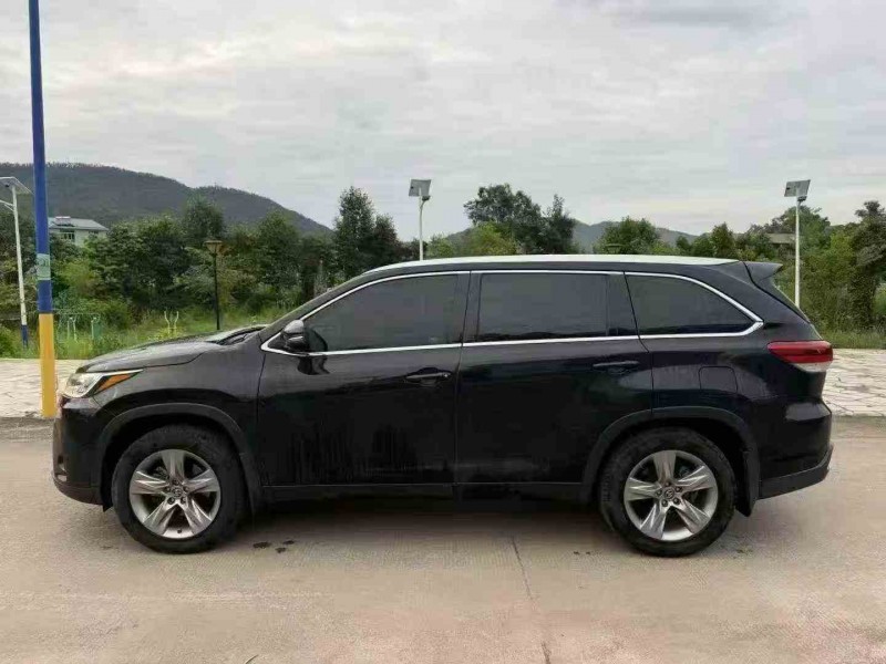 漳州19年丰田汉兰达8